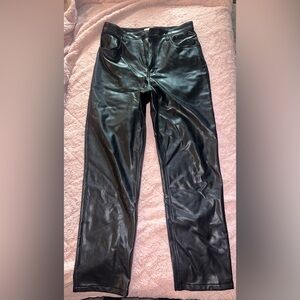Abercrombie The 90’s straight ultra high rise jean. Only worn twice!
